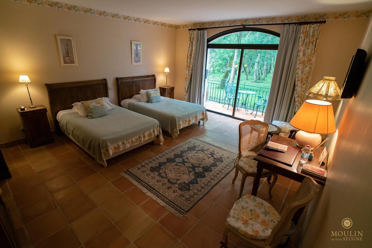 Moulin Du Val De Seugne Hotel